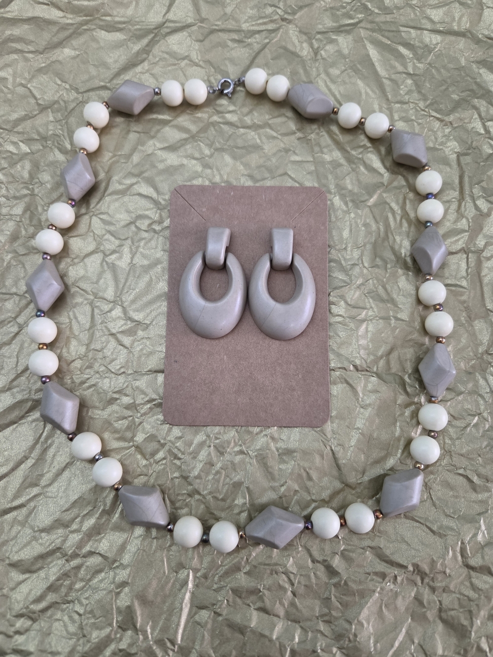 Vintage Chunky Taupe and Cream Bead Necklace with Matching Earrings